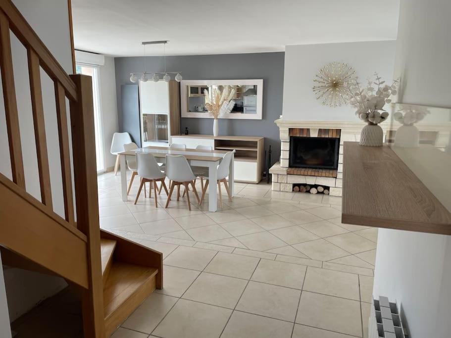 Maison D'Hotes Baslieux-sous-Chatillon Bagian luar foto